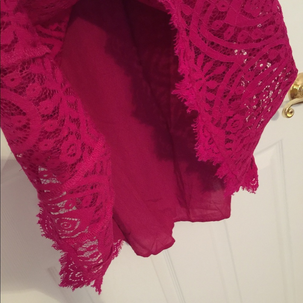 Hot pink lace dress - Picture 3 of 4